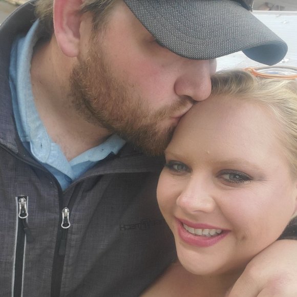 Meet your Posher, Gabby - Picture 3 of 4